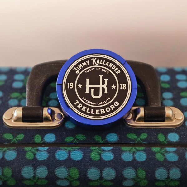 Personlig snusdosa Monogram linjart Svart bla